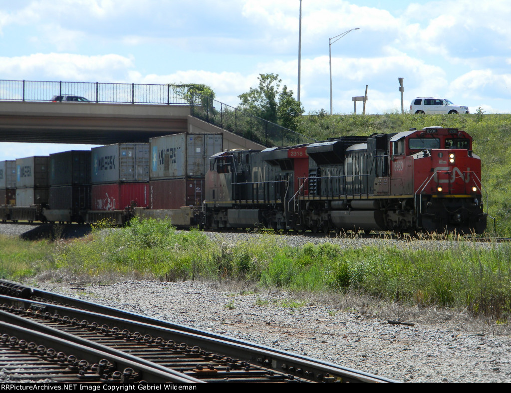 CN 8930 & CN 2318 